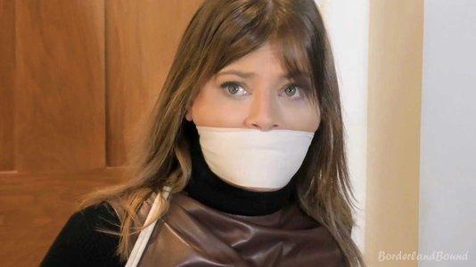 Lottii In: The Perpetually Persistent Private Eye Files: Try As She Might - & She Does - She Can't Escape Those Ropes! (4k)